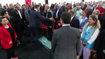 Le maire de la municipalité métropolitaine d'Istanbul, Ekrem İmamoğlu, a inauguré la ligne de transport Terkos-İkitelli