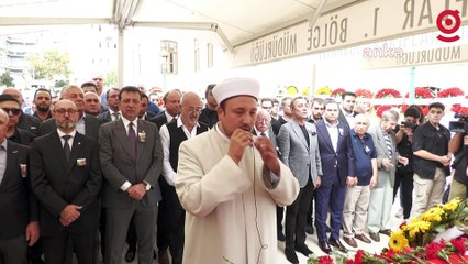 Hıfzı Topuz son yolculuğuna uğurlandı