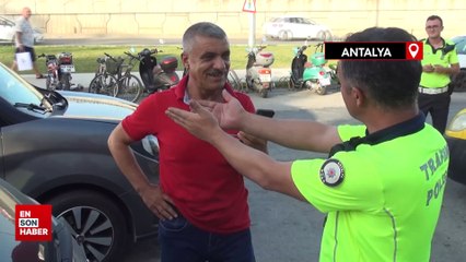 Antalya'da korsan turist taşımacılığı: Polise yakalandı