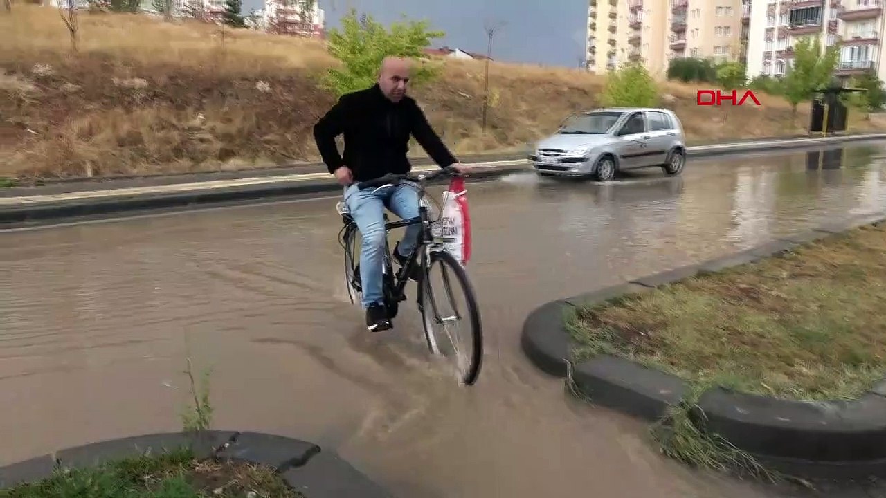 Des maisons et des lieux de travail ont été ino...