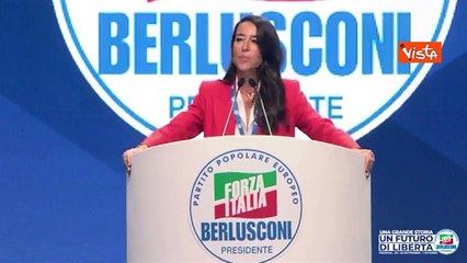 Spot Esselunga, Ronzulli con una pesca al Berlusconi Day