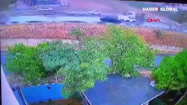 D-100 Karayolunda kaza! Yağış nedeniyle kayganlaşan yolda hafriyat kamyonu kaza yaptı