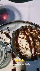 Le mannequin a partagé un restaurant avec son nouveau compagnonAdriana Karembeu dans le même restaurant