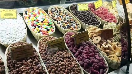 BERLİN’DEKİ TÜRKLERİN UĞRAK YERİ – SADECE ÇEKİRDEK VE ÇAY