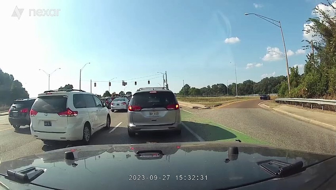 La fenêtre tombe de la voiture