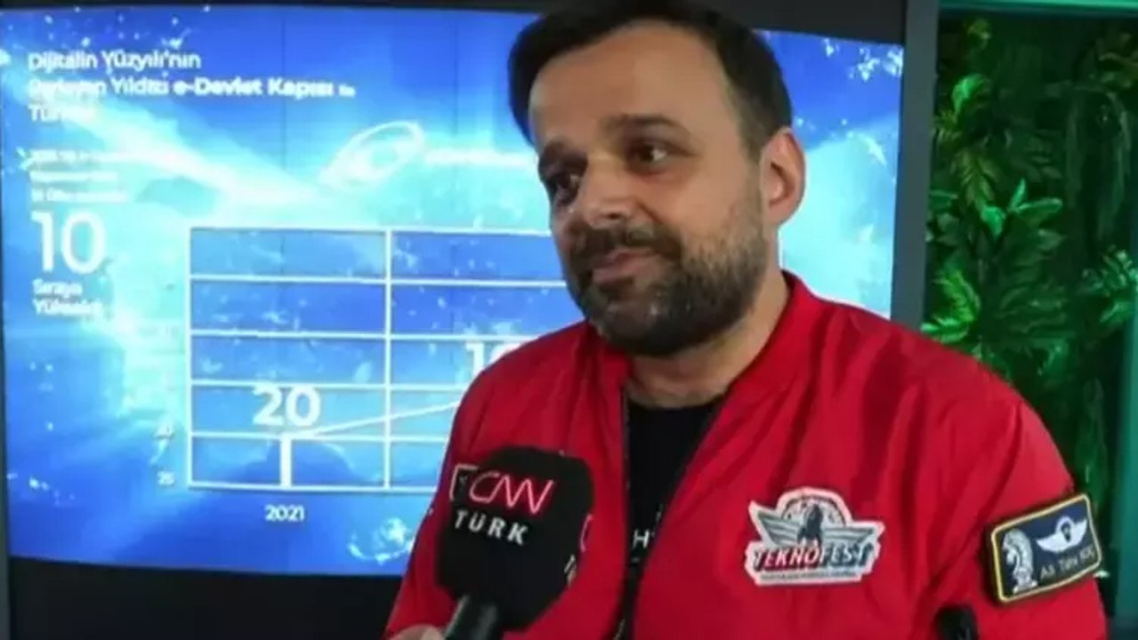 E-devlet dijitalde en iyiler arasında... Ali Taha Koç, çalışmaları CNN TÜRK'e anlattı