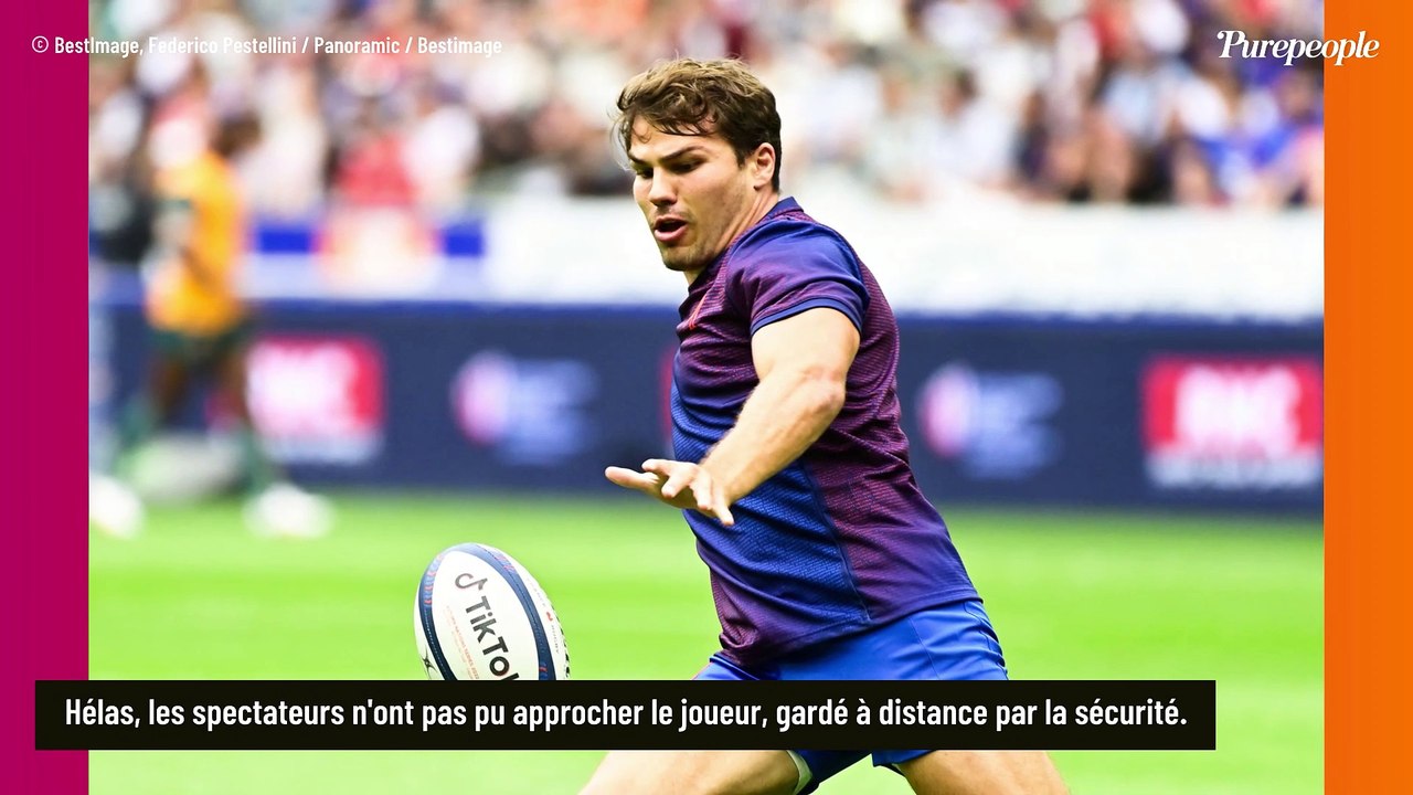 Antoine Dupont vu en public après son opération : ses fans gardés à distance, cette sortie entre précaution et déception révélée