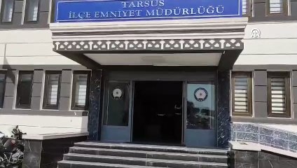 Tarsus'ta bir kadın oğlu tarafından bıçaklanarak öldürüldü