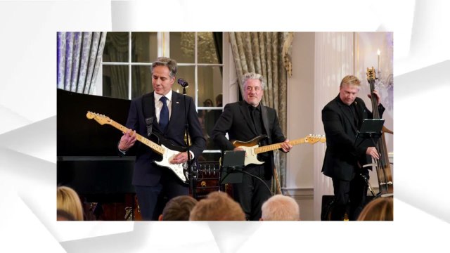 Blinken Brings House Down With ‘Hoochie Coochie Man’ Performance