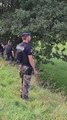 Les gendarmes ont ratissé une grande étendue herbeuse située derrière l'étang du Breux à Saint-Blaise-La-Roche jeudi 28 septembre