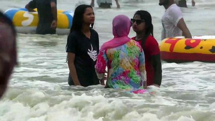 Download Video: COXS BAZAR SEA BEACH __ Tour of Sugandha Beach _ Sea Bath Activities and Bea