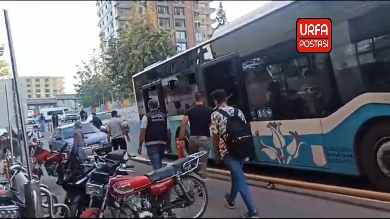 Şanlıurfa'da Otobüs şoförü fenalaşan yolcuyu hastaneye yetiştirdi