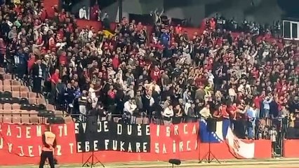 Manijaci i navijači Slobode