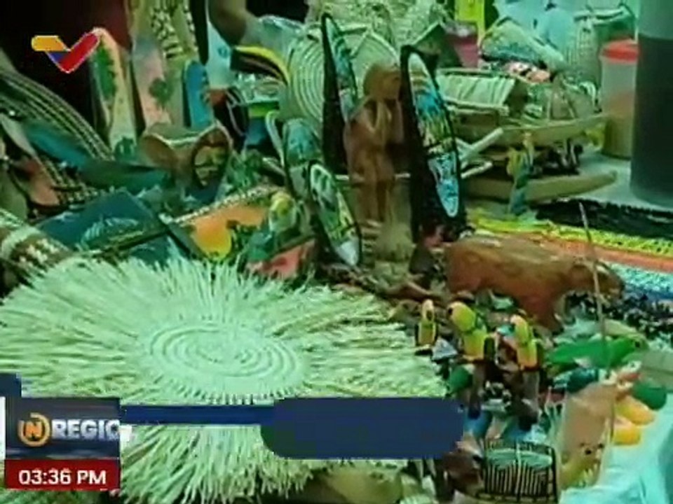 Emprendedores y emprendedoras artesanos promueven la reactivación turística en el estado Amazonas