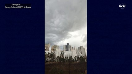 Tải video: Chuva em BH: bairros tem registro de pancadas e ventos fortes