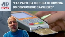 Brasileiros saem em defesa do parcelamento do cartão de crédito; especialista analisa