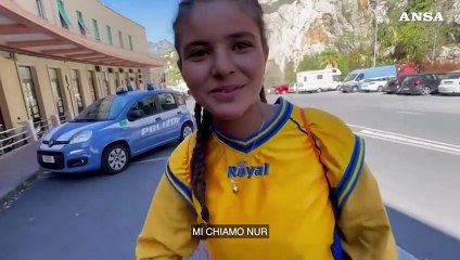 Migranti, a Ventimiglia 250 respingimenti al giorno. Una 15enne: "Vorrei andare a scuola"