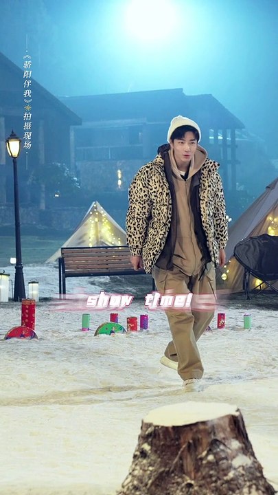 Xiao Zhan's "Sunshine By My Side" 《骄阳伴我》 clip