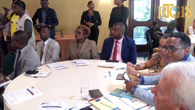 ULCC ak Chanm Komès ak Endistri Franko-Ayisyen òganize yon deba sou fenomèn kòripsyon an.