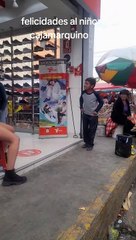 Niño sorprende con sus mejores pasos de baile y zapateo en Cajamarca
