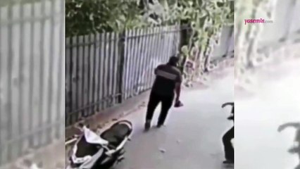 Çantasını çalmak isteyen kapkaççıya öyle bir şey yaptı ki! Hırsızı ikilemde bıraktı
