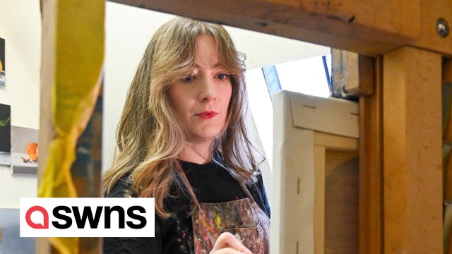 Artist says 'fun and relaxed' Amanda Holden was 'a natural' as she stripped off for a nude painting