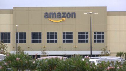 US Government accuses Amazon of using its power to inflate prices