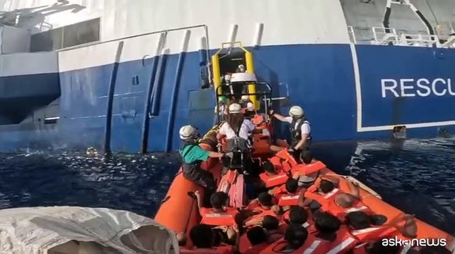 La Geo Barents di Msf soccorre 61 persone al largo della Libia