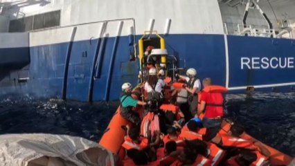 Download Video: La Geo Barents di Msf soccorre 61 persone al largo della Libia