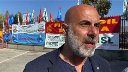 Calenda alla Magneti Marelli, per Cgil non è persona gradita