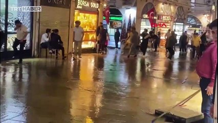Kapalıçarşı ve Tahtakale'yi su bastı