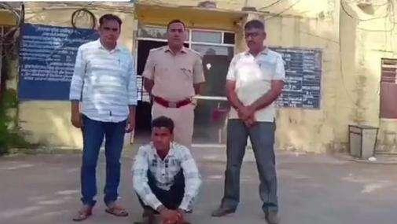धौलपुर: पुलिस ने अवैध विस्फोटक पदार्थ के साथ आरोपी को किया गिरफ्तार