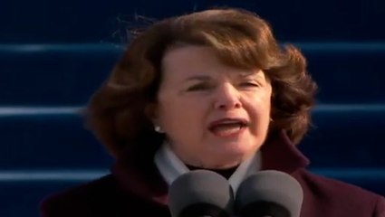 Moment Dianne Feinstein becomes first woman to open presidential inauguration