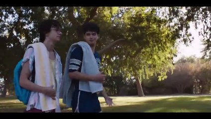 Descubre la Emoción en el Trailer Oficial de 'Aristóteles & Dante' 🎬