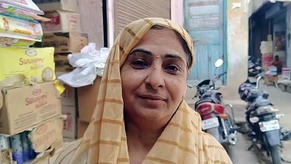 पेयजल समस्या से परेशान महिलाओं ने लगाया जाम, देखें वीडियो...