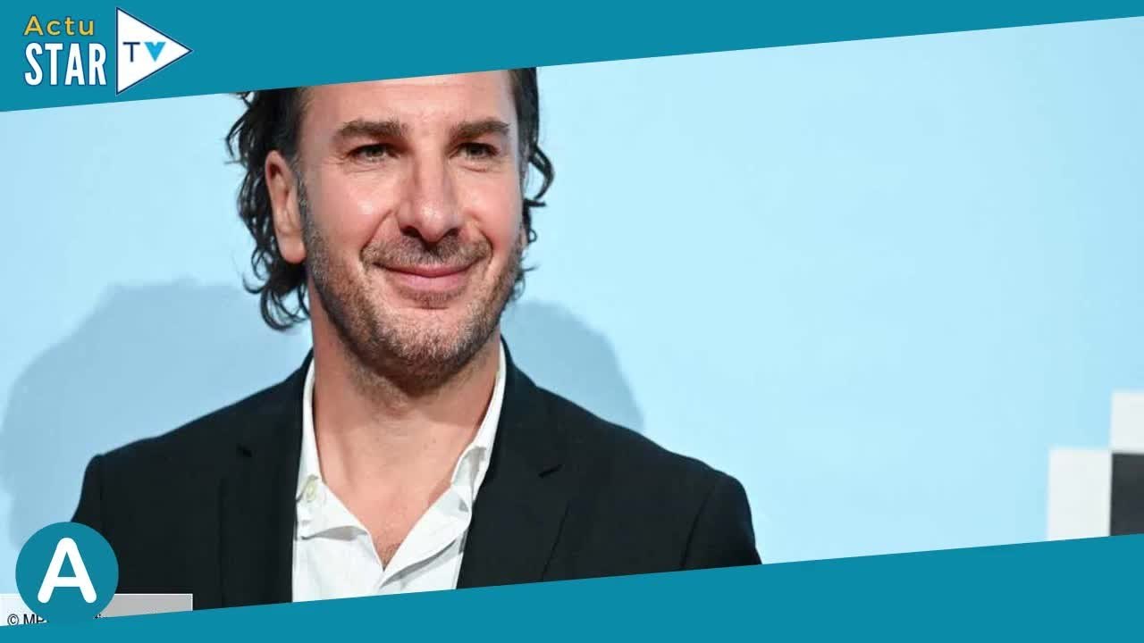 Michael Youn : le jour où sa femme l’a planté en pleine lune de miel à Tahiti