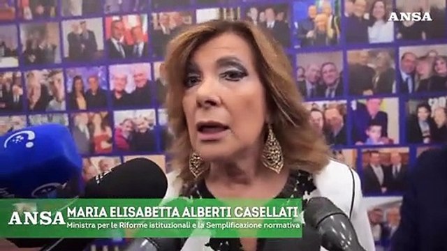 Berlusconi, a Paestum via alla kermesse di Forza Italia