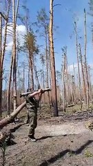 Ukraynalı asker antitank silahını yanlış kullandı