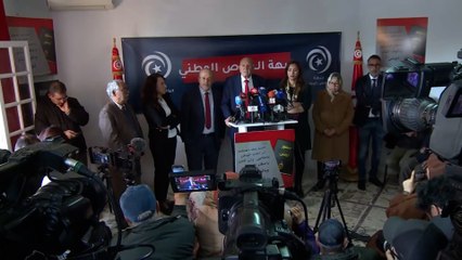 إضراب الجوع في تونس.. منعطف جديد تدخله الأزمة بين سعيّد ومعارضيه