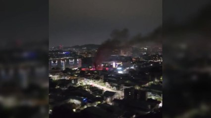 인천 고잔동 창고 건물서 불...다친 사람 없어 / YTN