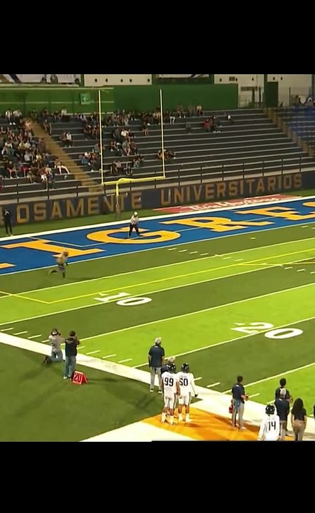 Regreso de mas de 100 yardas, estos Autenticos estan Imparables #touchdown #onefa #highlights #colleguefootball