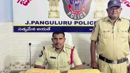 బాపట్ల జిల్లా: పోలీసుల సోదాలు... కారును చూసి షాక్...!