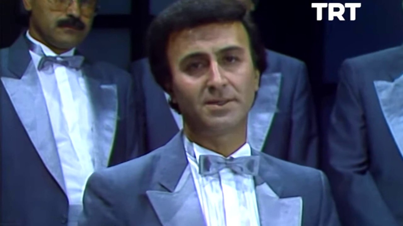 Ali Osman Akkuş / Anladım sevmeyeceksin beni sen nazlı çiçek