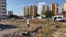 Antalya'da boş arazide bir erkek cesedi bulundu
