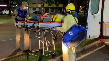 Adolescente é socorrido pelo Siate após ser vítima de agressão na Avenida Brasil