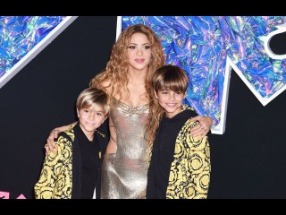 VIDEO: Shakira pensait faire sa vie avec Gerard Piqué et lui en veut toujours