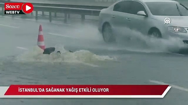 İstanbul'da sağanak yağış etkili oluyor