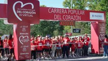 Más de 200 participantes frente al colesterol desfilan de verde en la Marcha del Corazón