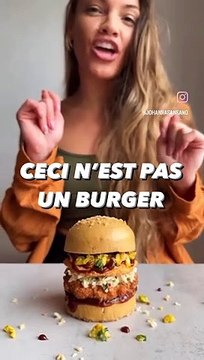 Voici mon BURGER PAD THAÏ ! Un véritable pad thaï sous la forme d’un BURGER ! ‍