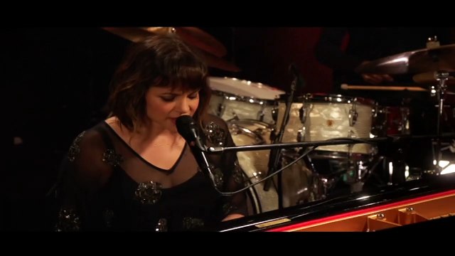 NORAH JONES — It's A Wonderful Time For Love | NORAH JONES: Live At Ronnie Scott's